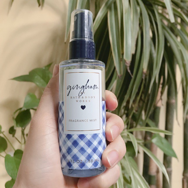 Xịt thơm toàn thân Gingham- Bath & Body Works (88ml)