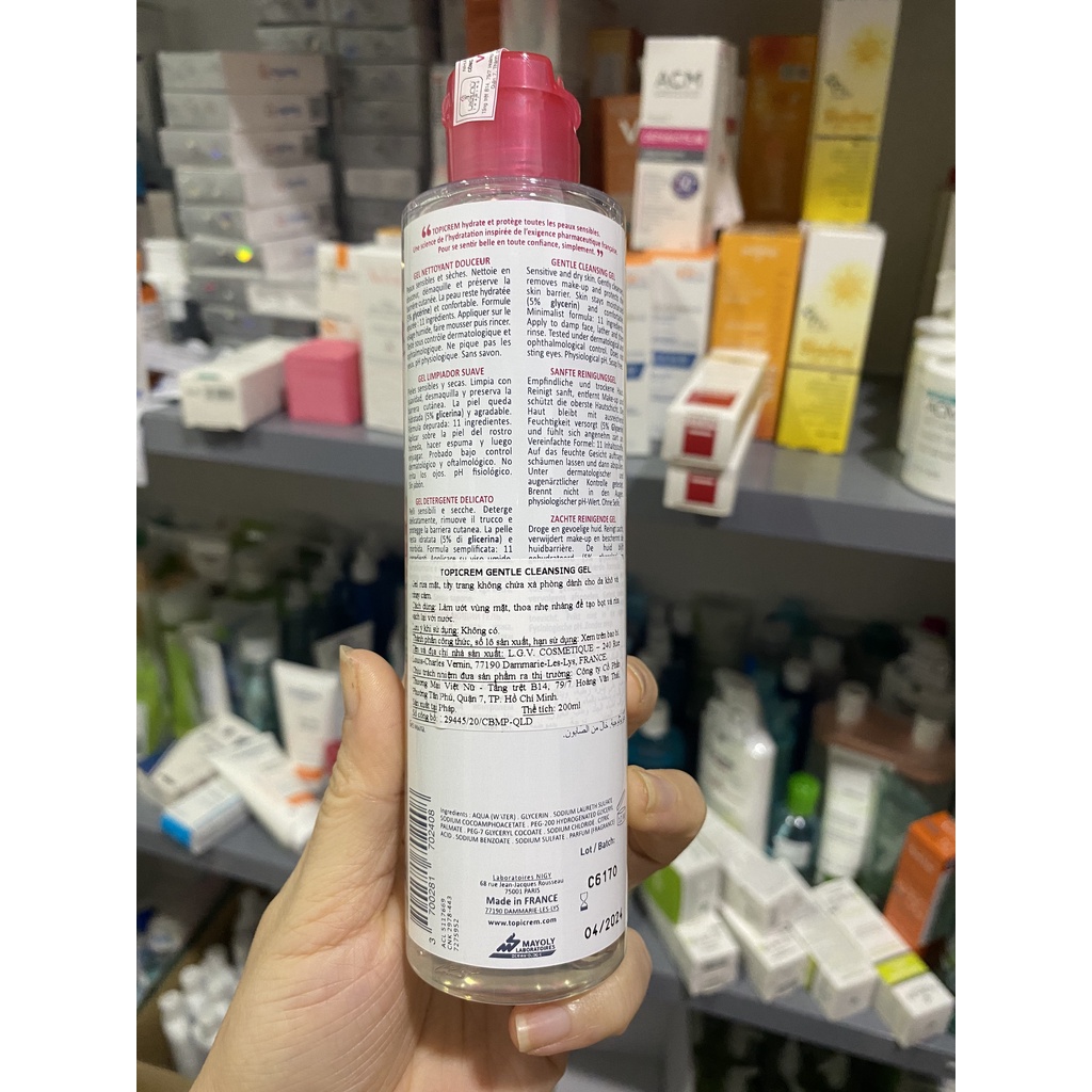 Sữa rửa mặt , tẩy trang cho da khô nhạy cảm TOPICREM Gentle Cleansing Gel Topicrem (200ml)