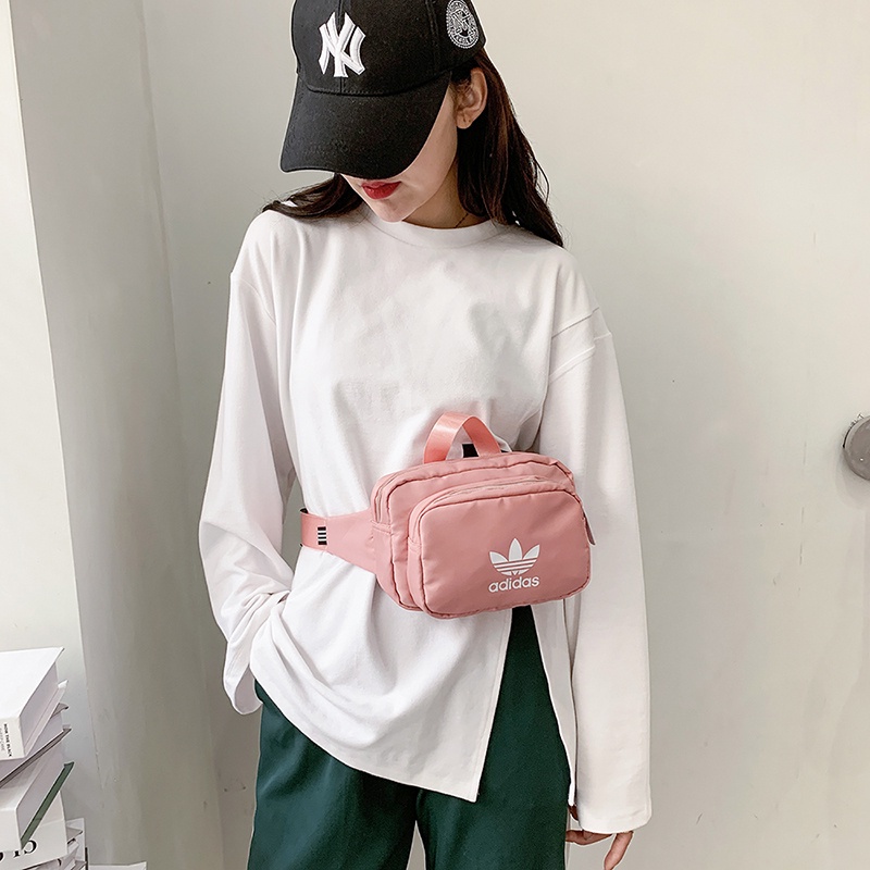 Túi đeo chéo Adidas KZD907 phong cách thể thao thời trang