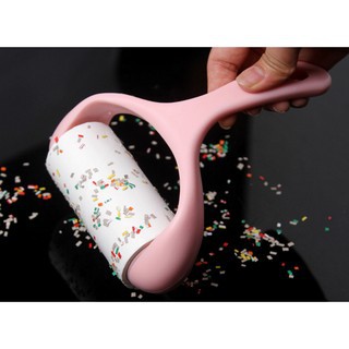 Cây lăn bụi kèm lõi quần áo, sofa, thảm, giày - B106(trắng hồng)