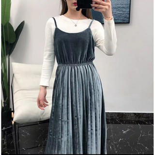 đầm nhung hai dây dập Ly