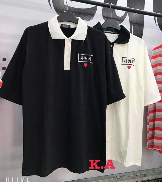 Áo cổ bẻ thêu chữ hàn | BigBuy360 - bigbuy360.vn