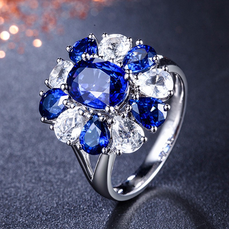 Nhẫn nữ đính đá sapphire thiết kế đẹp mắt sang trọng