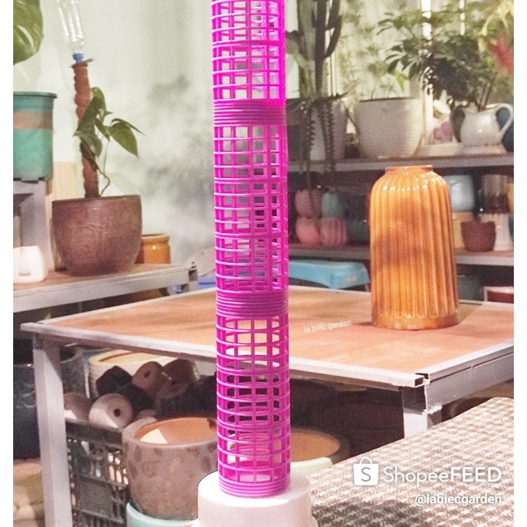 Trụ nhựa trồng cây nhập khẩu