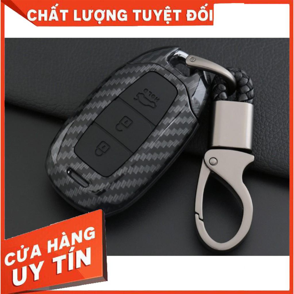 Ốp chìa khóa, bọc chìa khóa xe Huyndai Santafe, Accent, Kona 2019 - 2021 vân carbon cao cấp