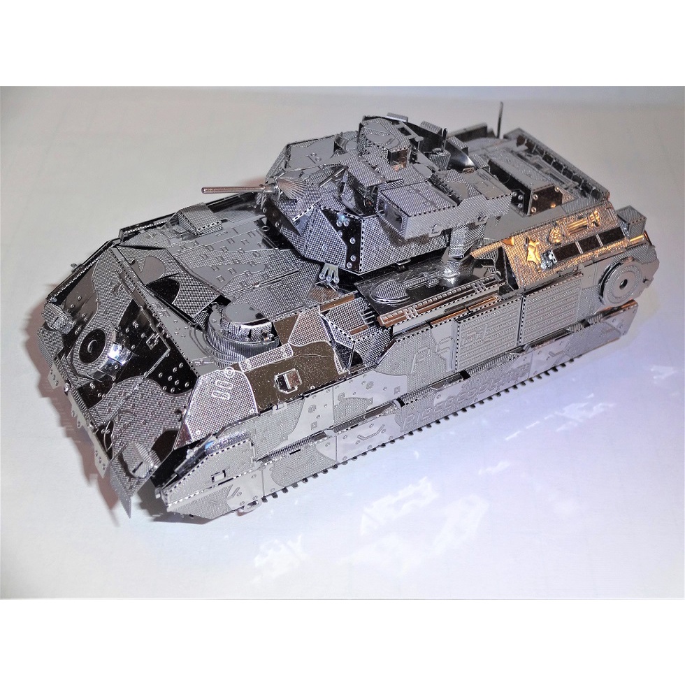 Mô Hình Kim Loại 3D Piececool Xe Tăng M2A2 Bradley IFV (chưa ráp)