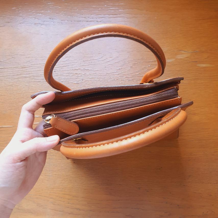 Túi da thật vintage Nhật. Hiệu Monica. Made in Japan - em và nắng