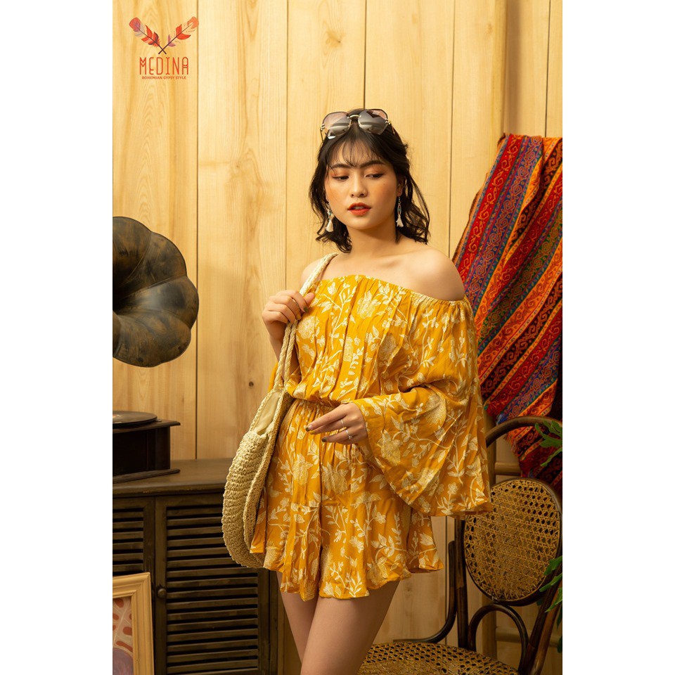 Jumpsuit hoa vàng trễ vai tay loe J5