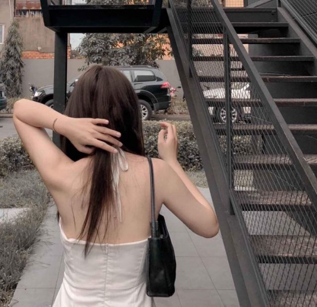 Đầm yếm dây 2 màu
