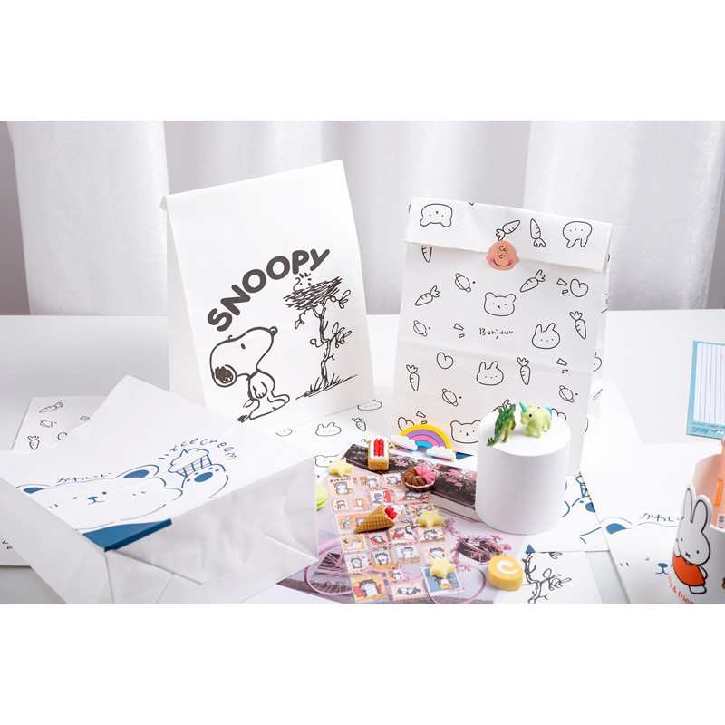 Túi Giấy Vuông In Họa Tiết Hoạt Hình Nhiều Màu Sắc Dùng Làm Phụ Kiện Chụp Ảnh