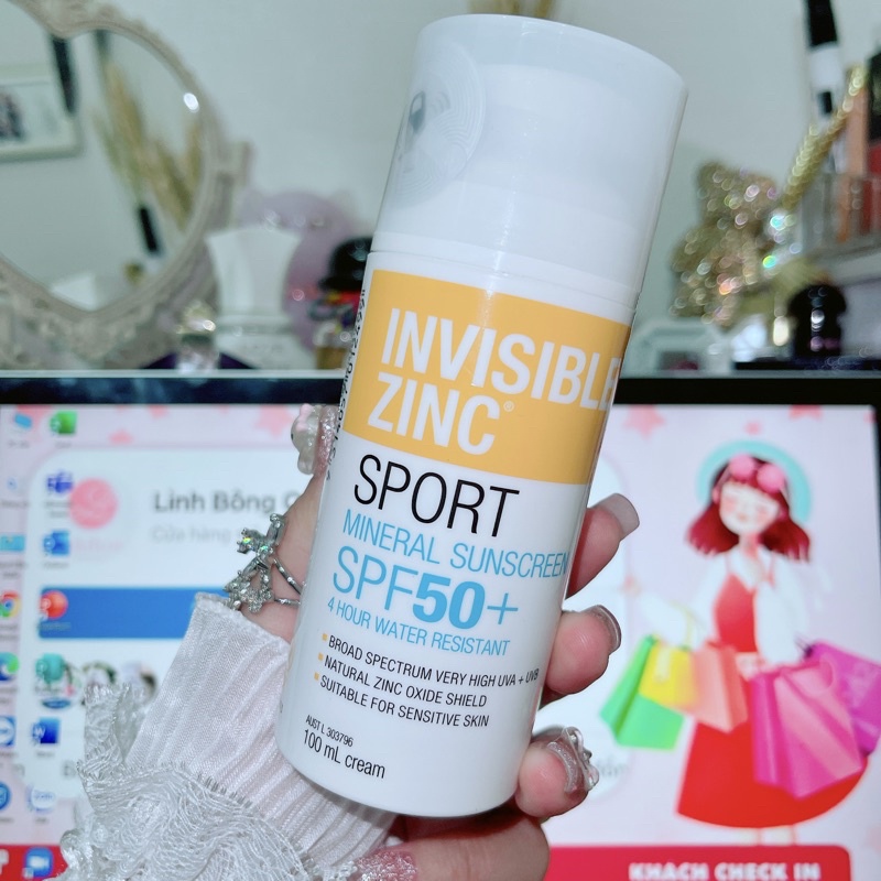 KEM CHỐNG NẮNG VẬT LÝ INVISIBLE ZINC SPORT 4HR WATER SPF50