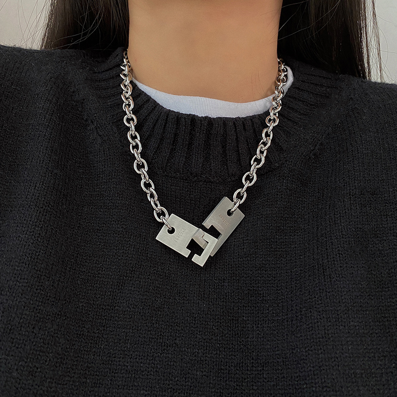 Vòng cổ thép titan dày thời trang cá tính cho nữ