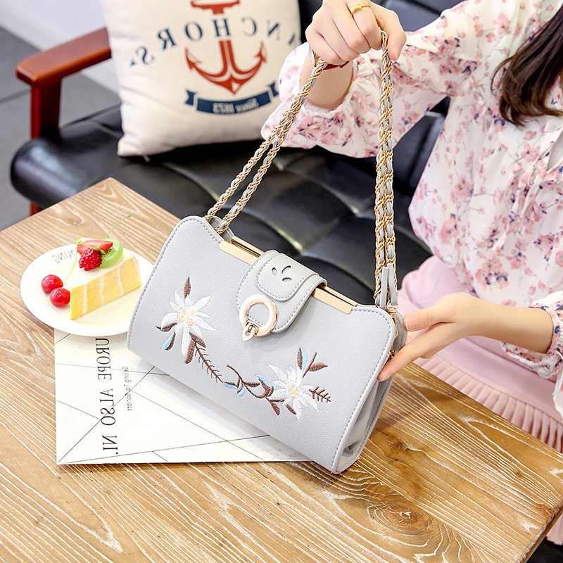 ⚡Follow shop săn deal⚡ Túi xách nữ thời trang sành điệu kiểu dáng công sở | BigBuy360 - bigbuy360.vn