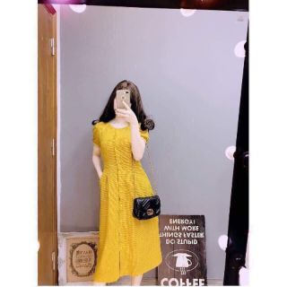 Váy tiểu thư vải kẻ dư xịn.