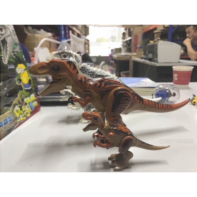 Khủng long bạo chúa lắp ráp