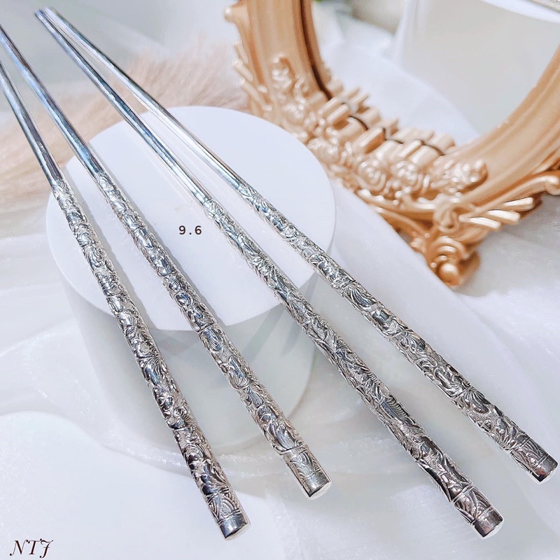Bát đũa bạc