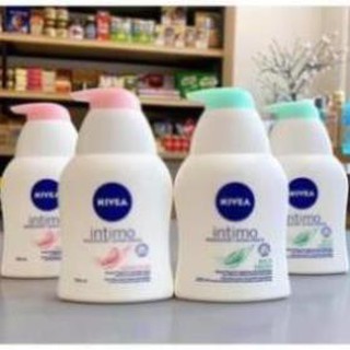 Dung dịch vệ sinh phụ nữ Nive  intimo Đức 250ml