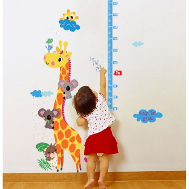 Decal dán tường đo chiều cao của bé hình hươu cao cổ