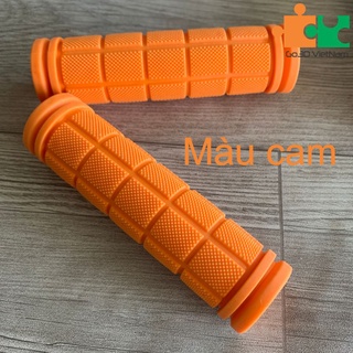 Bọc tay lái xe thăng bằng silicon cao cấp
