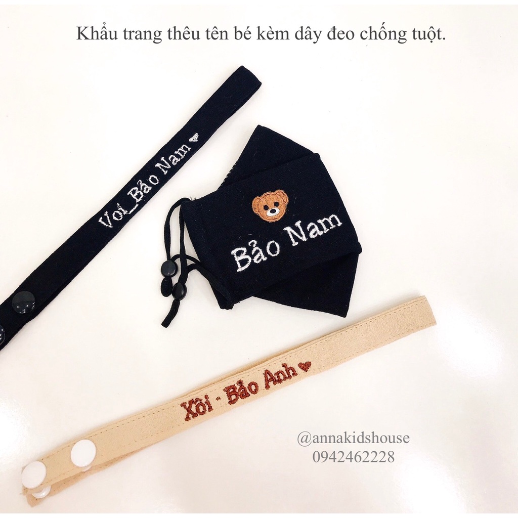 Khẩu trang thêu tên bé - kèm dây đeo chống rơi