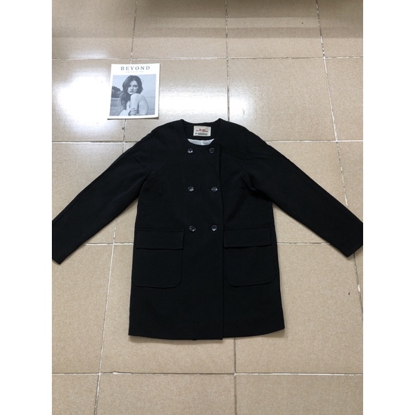 size M to L áo trench coat măngto màu đen nhánh chất xịn 2hand mới đét | BigBuy360 - bigbuy360.vn