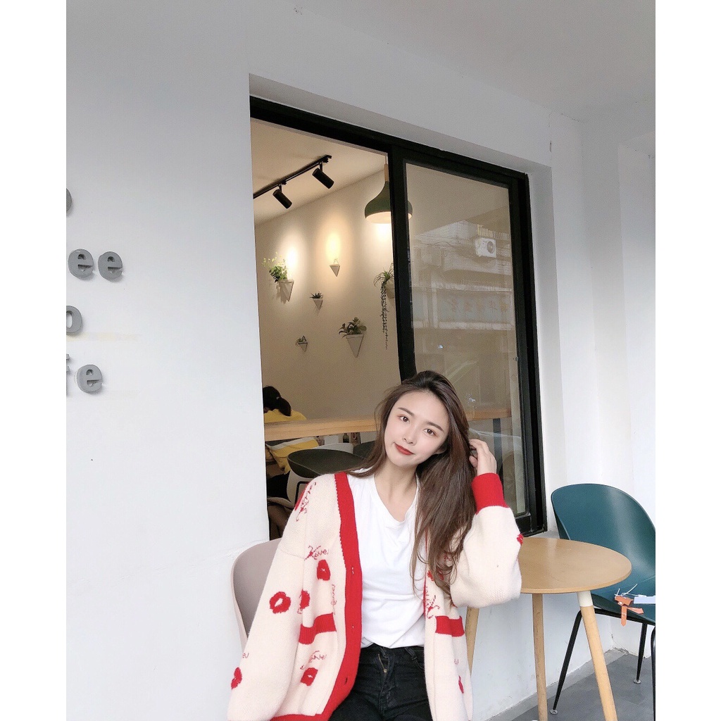 Áo cardigan Forgirl họa tiết đôi môi phối túi có viền