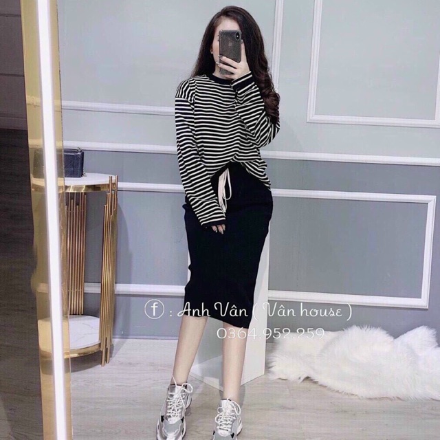 Áo Len Kẻ Mix Chân Váy