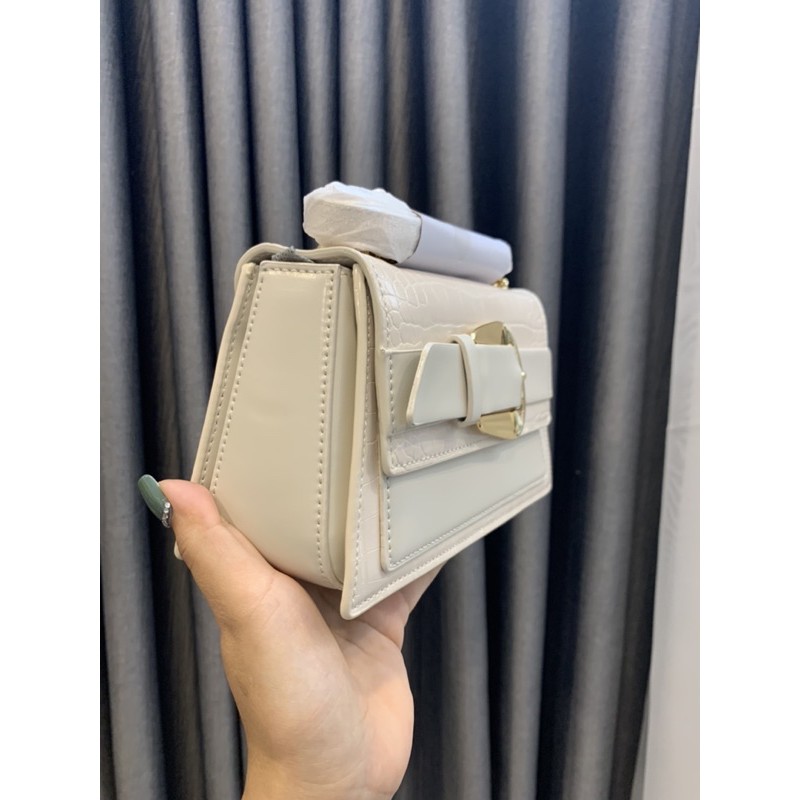 Túi chữ P dải đeo chéo