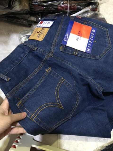 Quần jeans nam trung niên