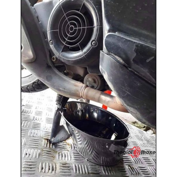 Khay hứng dầu thải xe máy chuyên nghiệp | Dụng cụ đựng nhớt thải với dung tích 2 lít - Inox chống gỉ | Thế Giới Thợ Xe