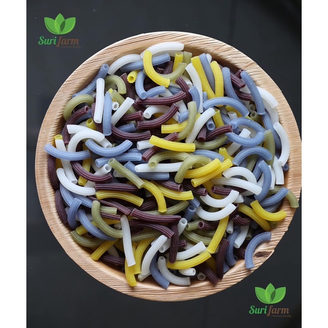 Nui rau củ hữu cơ Surifarm (nui thẳng dùng để xào) chiết xuất tự nhiên từ củ dền, đậu biếc, bí đỏ hộp 400gr