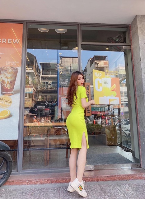 Đầm body khoá ngực siêu hot - Chất porip xịn đủ màu y hình - Carotshop | BigBuy360 - bigbuy360.vn