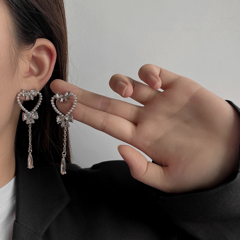 1 Đôi Bông Tai Hình Trái Tim Rỗng Đính Đá Ngọc Trai Nhân Tạo Phong Cách Hàn Quốc Dành Cho Nữ