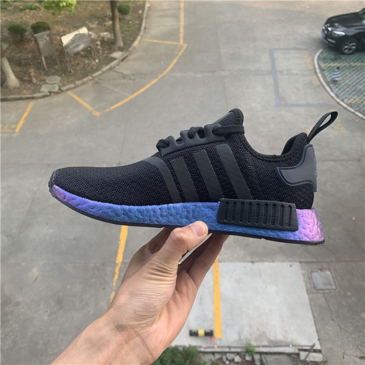[Discount]Adidas Originals NMD R1 gradient color men and women classic casual running shoes FV3645