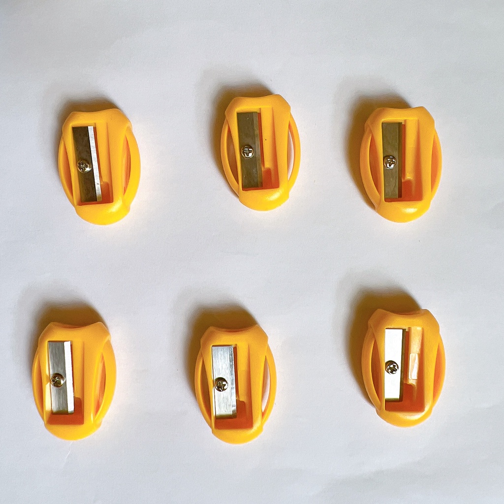 Gọt bút chì hình bầu dục 4 màu ngẫu nhiên cho bé