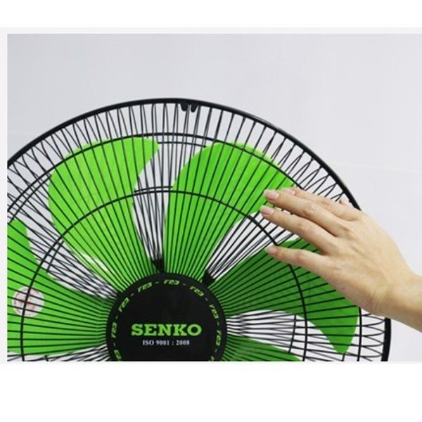 Quạt cây Senko quạt lỡ LTS1636 3 tốc độ gió 7 cánh quạt sải cánh 40cm