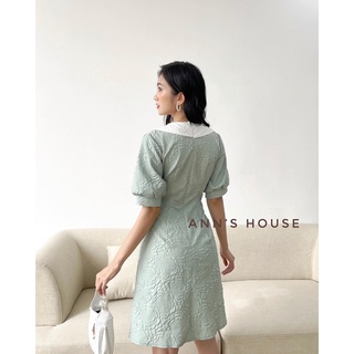 Váy gấm nổi chiết ly eo