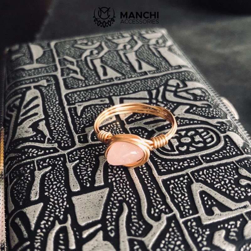 Nhẫn đá Rose Quartz handmade dây vàng đồng/bạc
