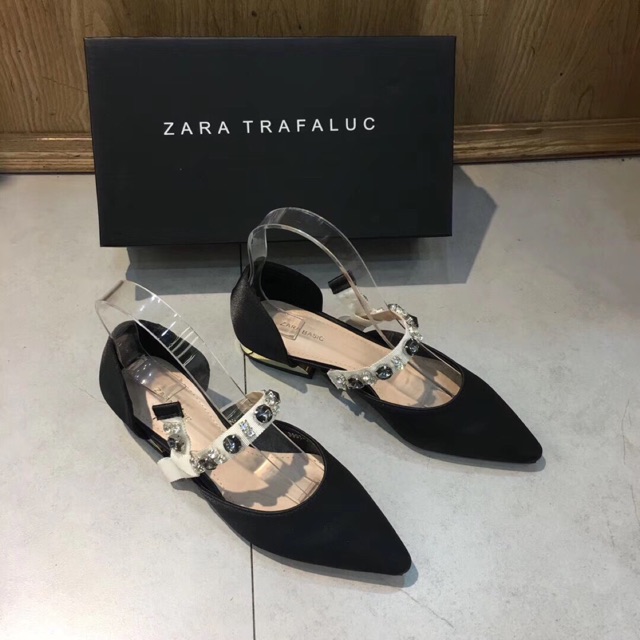 Bệt quai đá chun gót đồng