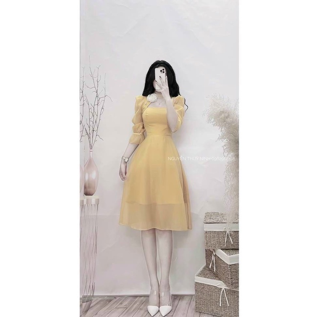 Đầm váy nữ tay lửng cổ tròn khoét ngực phối hoa (có mút ngực) ôm eo dáng xòe quý phái cho nàng dự tiệc