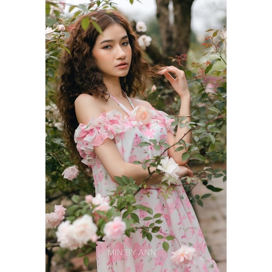 Đầm suông hoạ tiết hoa hồng chất tơ nhẹ nhàng Mori dress
