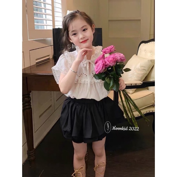 Set áo trắng phối ren quần chạy bèo bé gái