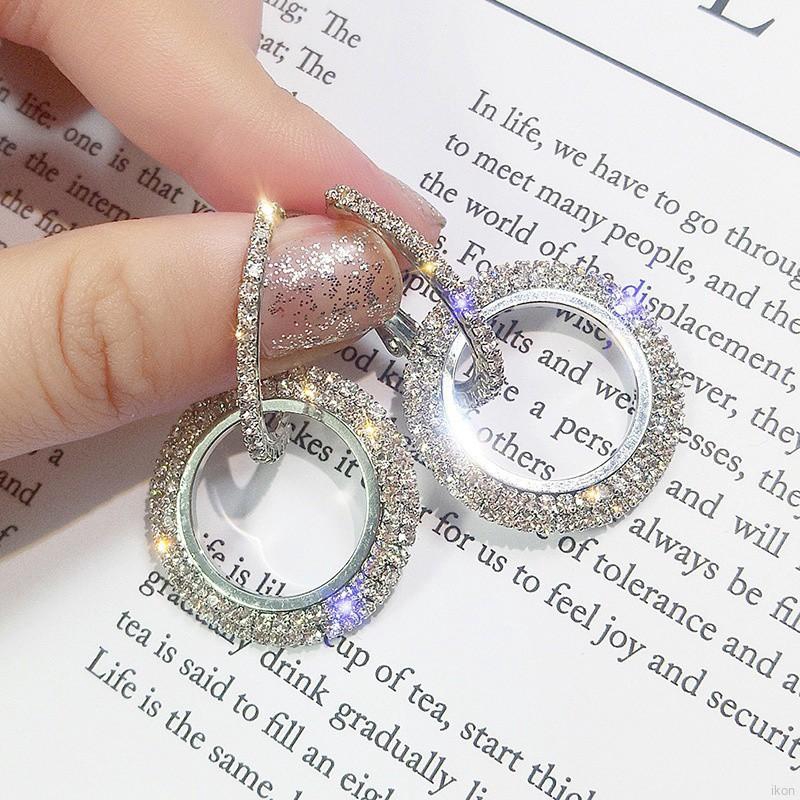 Khuyên tai kim loại mặt tròn hợp thời trang