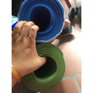 Thảm tập Yoga loại đắt