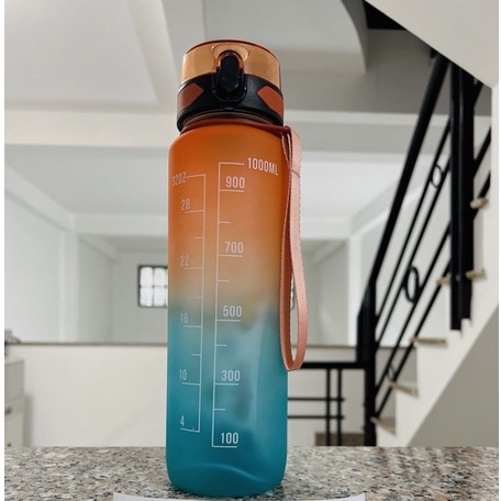 Bình nước 1 lít [ kèm Sticker] có vạch chia nhắc giờ dành cho người lười uống nước, bình đựng nước thể thao 1L