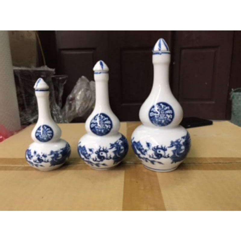 Nậm sứ Bát Tràng để thờ cúng, cao 20cm, 17cm, 15cm