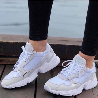 Giày sneaker Facol màu trắng