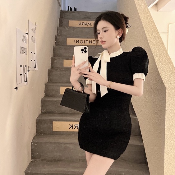 Đầm Đen Tay Ngắn Cổ Tròn Nhấn Eo Phong Cách Pháp Thời Trang Mùa Hè Quyến Rũ Cho Nữ