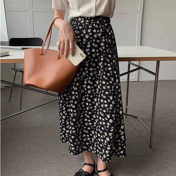 Chân váy maxi hoa cúc lưng thun - V690 | BigBuy360 - bigbuy360.vn