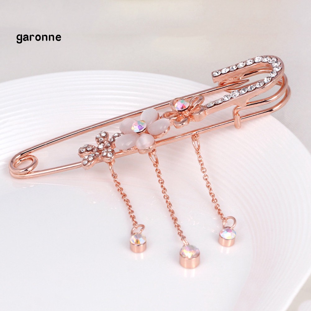 Ghim cài áo hình hoa đính đá sang trọng cho nữ
